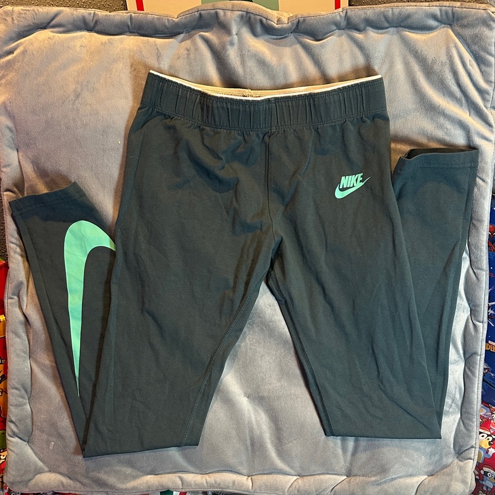 Nike juniors forest green Leggings with Aqua Logo